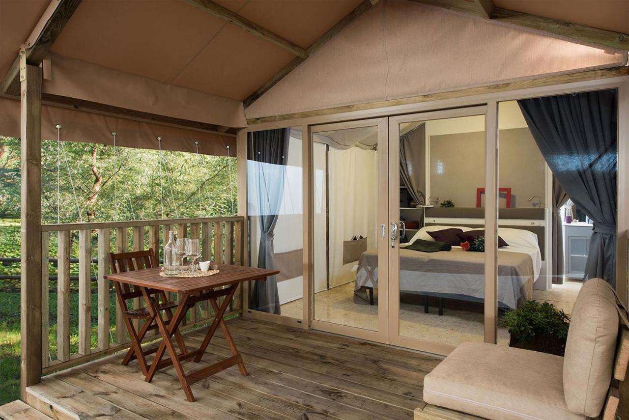 Camping Lacona Pineta Capoliveri  Extérieur photo